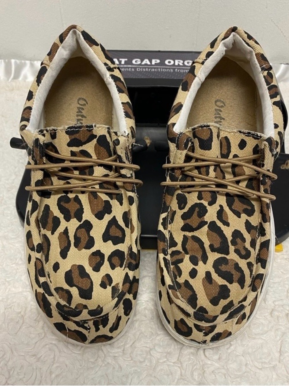 Leopard Print out woods canvas shoes like hey dude wome size 7